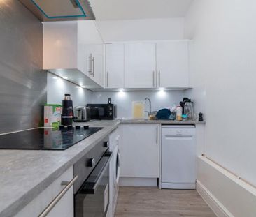 2 bedroom apartment to rent - Photo 4