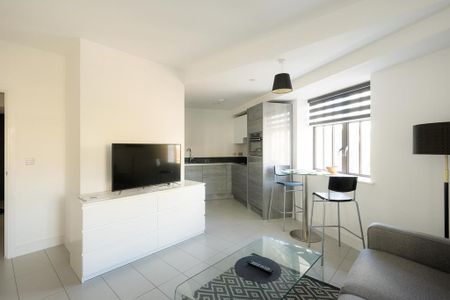 1 bedroom flat to rent - Photo 2