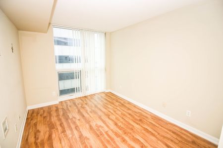 For Lease - 4968 Yonge Street Unit# 3212, Toronto, Ontario - Photo 2
