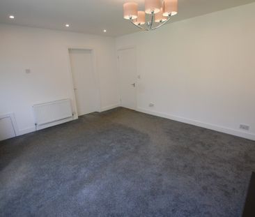 Glen Avenue, Swinton, Manchester - Photo 3