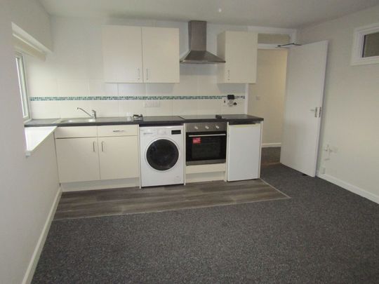 1 bed Apartment - To Let - Photo 1