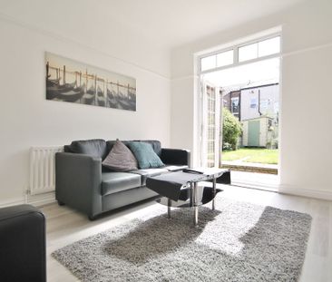 Whitland Rd, Kensington. - Photo 3