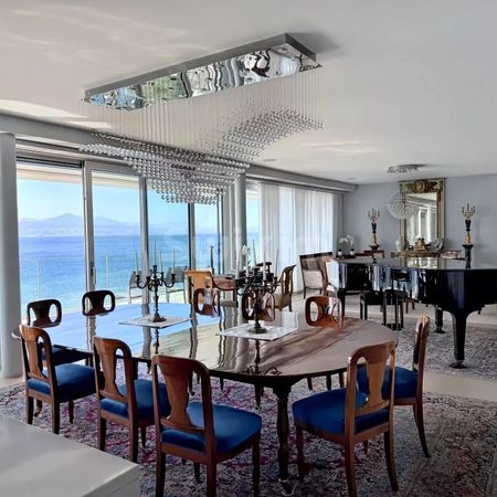 Lakeside Luxury Gem with Panoramic Views and Private Marina Access - Foto 3