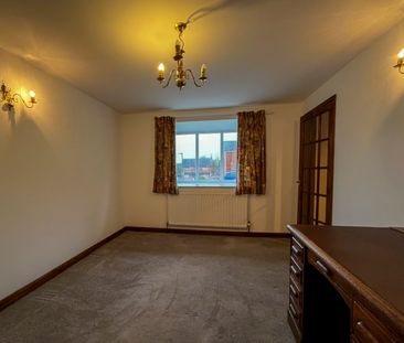 Humber View, Barton Upon Humber, North Lincolnshire - Photo 2