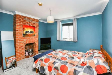 New Road, Netley Abbey, Southampton, Hampshire, SO31 - Photo 5