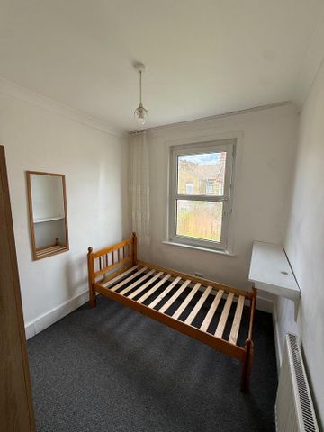 3 bedroom maisonette to rent - Photo 3