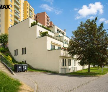 Pronájem prostorného 1+kk se sklepem, 34 m - Photo 1