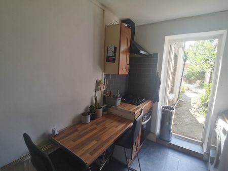 Room in a Shared House, Station Road, NW10 - Photo 5