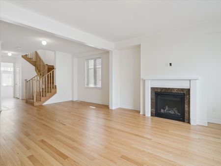 For Lease - 6 Bannister Road Unit# Upper, Barrie, Ontario - Photo 5