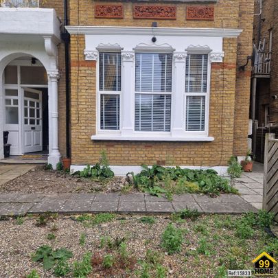 1 bed Flat in Brixton , London, SW2 4QD - Photo 1