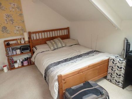 5 bedroom terraced house to rent - Photo 3
