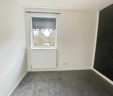 2 bedroom ground floor flat to rent - Photo 1