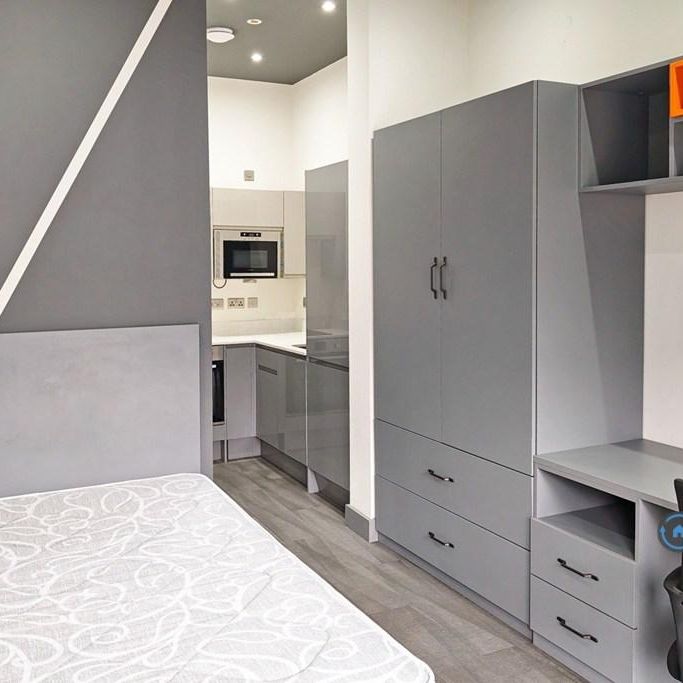 Studio to rent - Photo 1