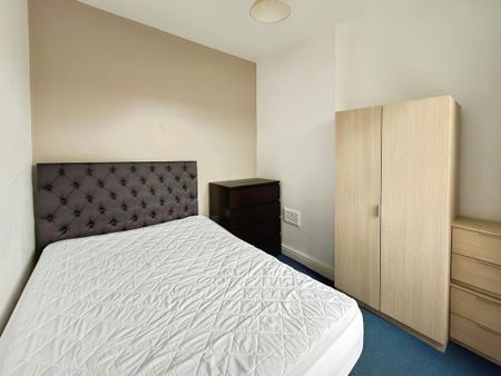 4 bedroom terraced house to rent - Photo 5