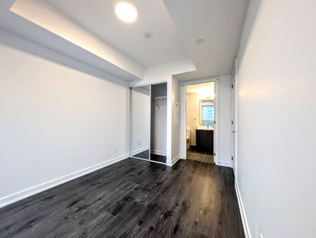 For Lease - 100 Queen Street Unit# 1217, Toronto, Ontario - Photo 2