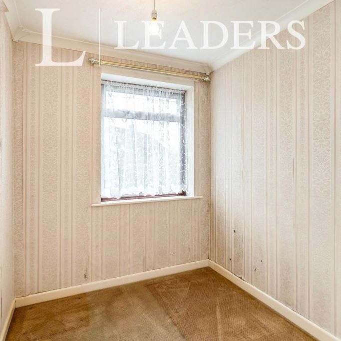 3 bedroom semi-detached house to rent - Photo 1