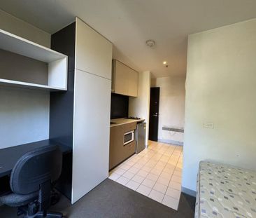 1 Bedroom, 1 Bathroom Apartment – Prime Location in Hawthorn! - Photo 1