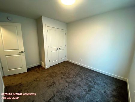 #33 5122 213A Street Northwest - Photo 4