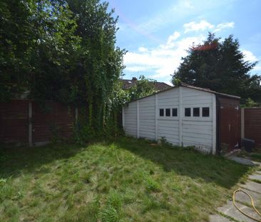 4 bedroom semi-detached house to rent - Photo 6