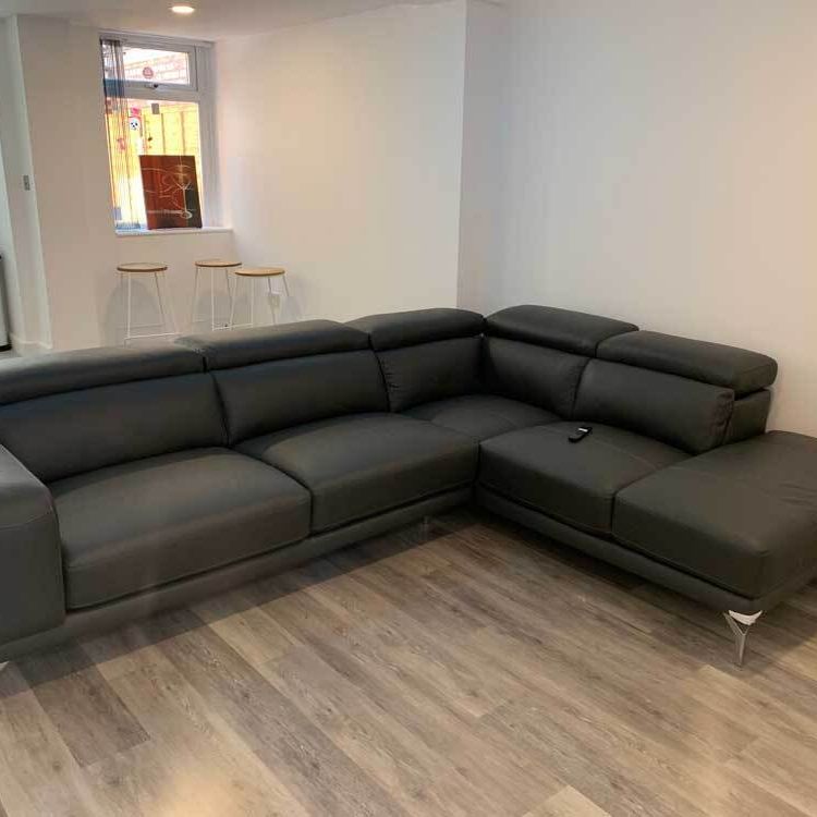 247 HUBERT ROAD - Photo 1