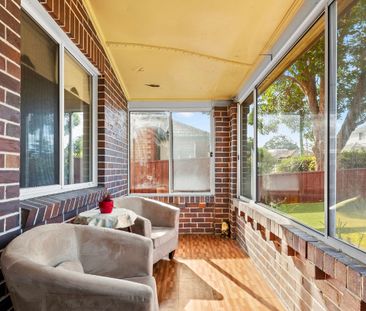 72 Lancaster Avenue, Melrose Park NSW 2114 - House For Rent | Domain - Photo 6