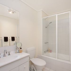 Melbourne | Student Living on A’Beckett | 2 Bedroom Apartment - Photo 3