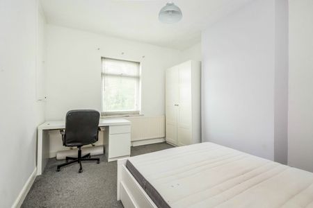 3 bedroom house to rent Brindley Street, Newcastle, ST5 - Photo 3