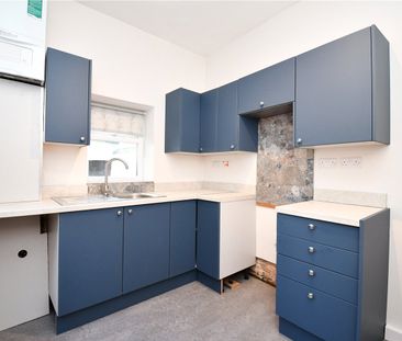 Hinderton Road, CH41 9AE, Birkenhead - Photo 2