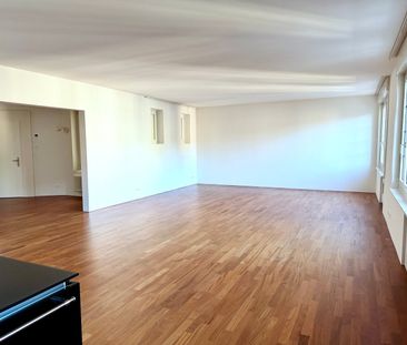 Elegante City-Wohnung in historischer Liegenschaft - Photo 1