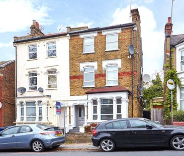 Dollis Road, London, N3 - Photo 1