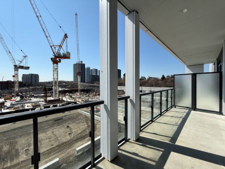 For Lease - 29 Green Trail Court Unit# 212, Toronto, Ontario - Photo 2