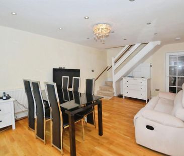 Becketts Close, Feltham - Photo 2