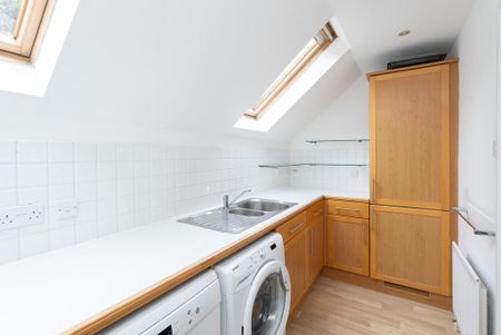 2 bedroom maisonette to rent - Photo 5