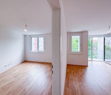 Moderne Mietwohnung mit Balkon in urbaner Lage - Photo 2