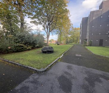 Hilltop Court, Manchester - Photo 1