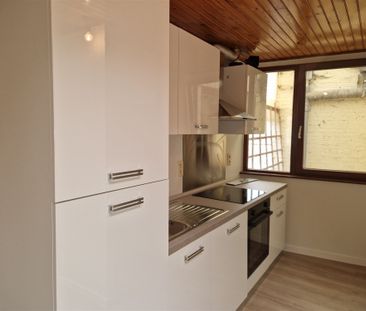 Bel appartement 1 ch rénové (+/- 51m²) au centre-ville - Foto 5