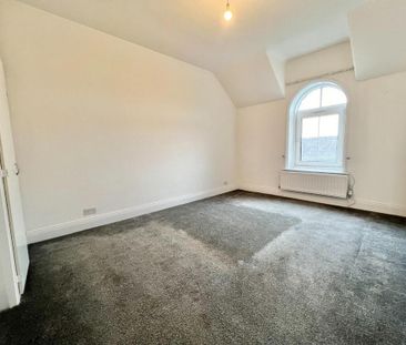 3 bedroom maisonette to rent - Photo 2