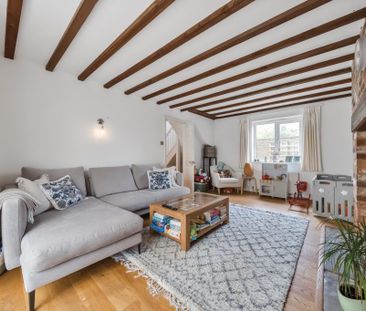 4 bedroom detached house to rent - Photo 3