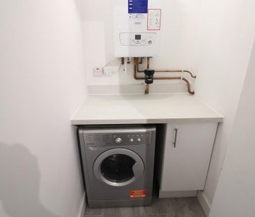 1 bedroom in a house share to rent - Photo 6