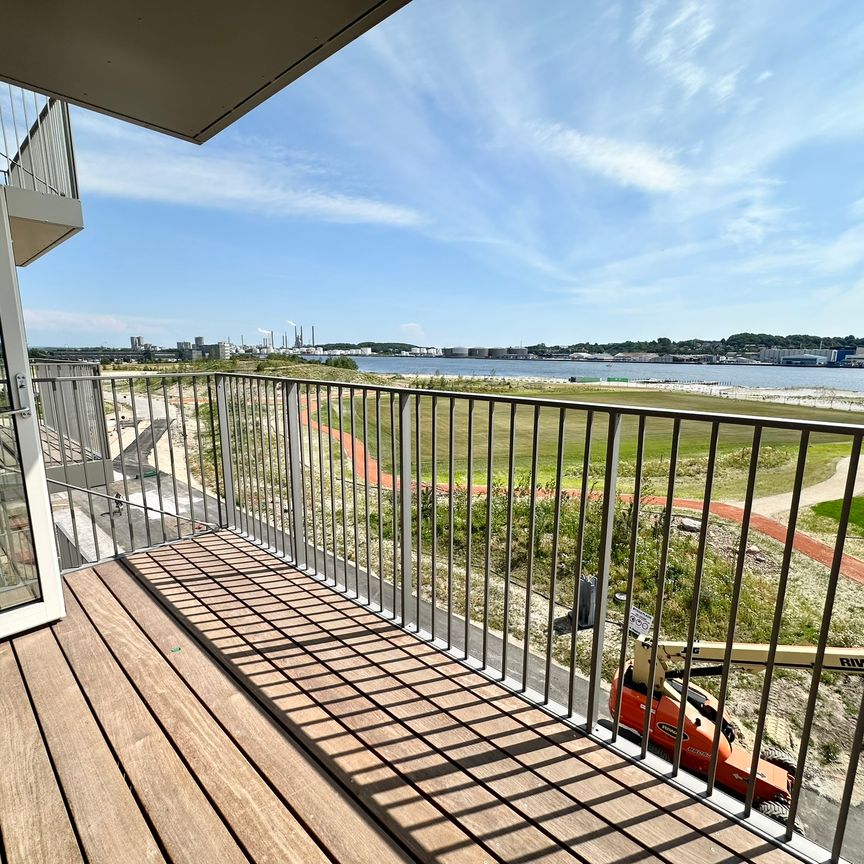 Moderne 3-værelses lejlighed med altan og panoramaudsigt - Photo 2