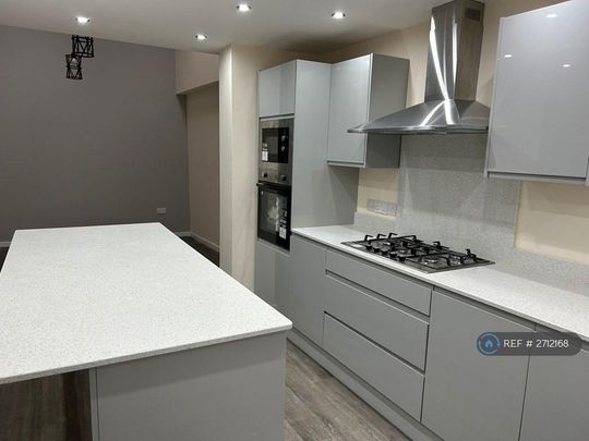 3 bedroom terraced house to rent - Photo 1