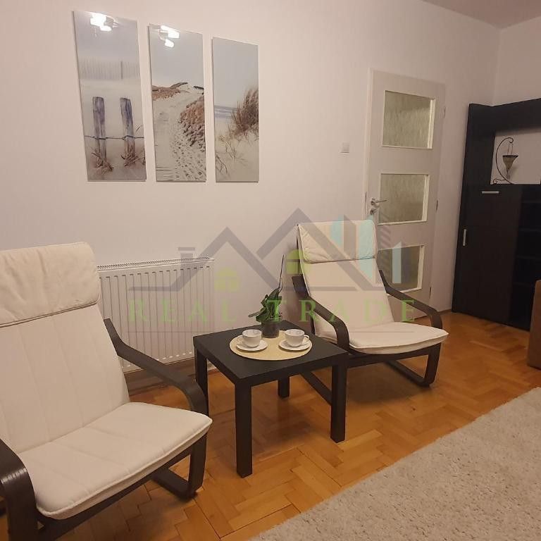 Garsoniera decomandata structura mare str. De Mijloc - Fotografie 1