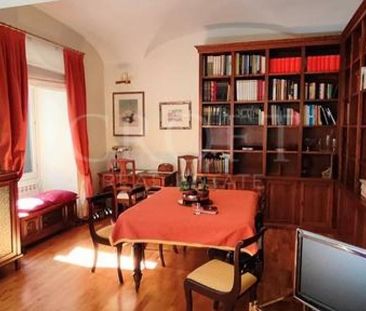 Prati-Cavour: Spacious, renovated 2 bedroom, 2 bath. Bright, silent... - Photo 5