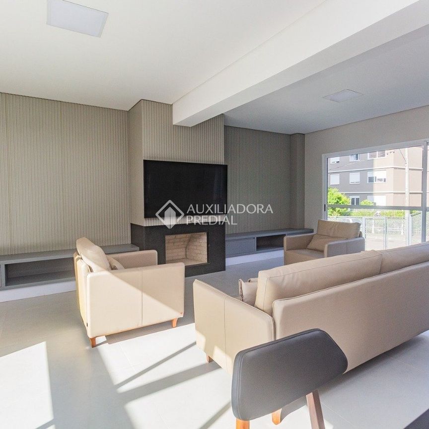 Apartamento com 2 quartos e 60m² para alugar em Jardim Sabará, Porto Alegre. - Foto 1