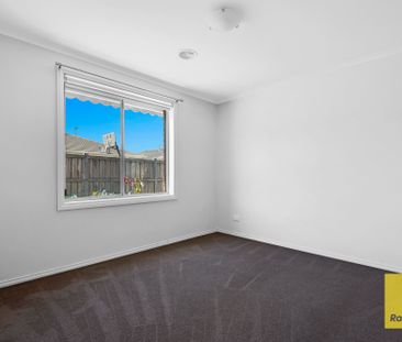 Spacious 3-Bedroom Family Home for Rent at 915 Sayers Road, Tarneit - Photo 2