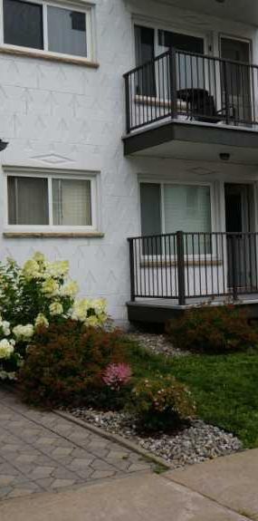 À Louer 2 1/2 - Photo 1