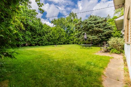 For Lease - 227 Lakeshore Road Unit# Unit #2, Oakville, Ontario - Photo 2