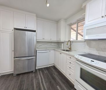 For Lease - 274 Mcconvey Drive, Richmond Hill, Ontario - Photo 3