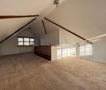 2 bedroom detached house to rent - Photo 4