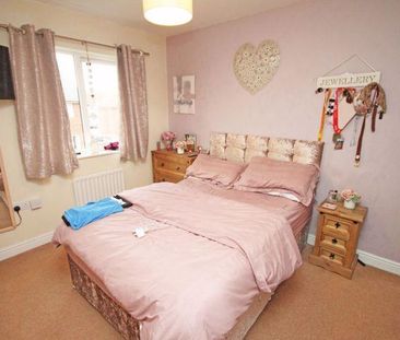 3 bedroom end of terrace house to rent - Photo 5